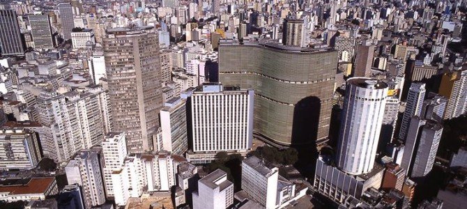 Por que ninguém nos ensina a amar São Paulo?